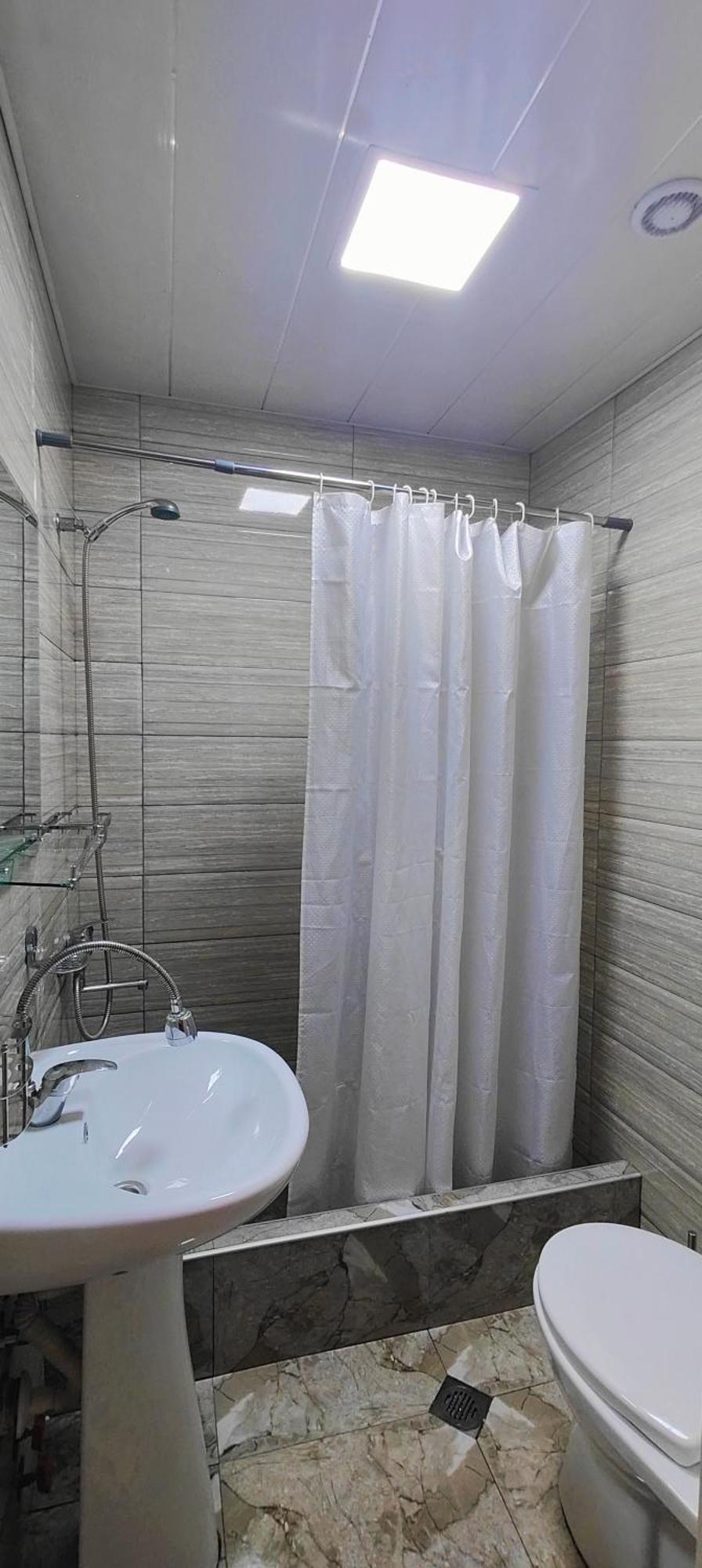 Light Hotel 第比利斯 外观 照片